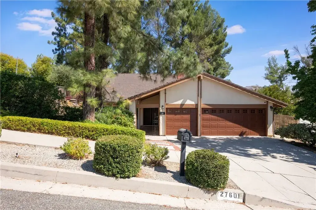 27601 Endeavor Street, Agoura Hills, CA 91301 - #1