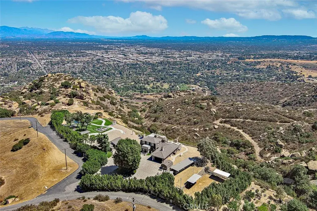 10200 Lilac, Chatsworth, CA 93063 - #1