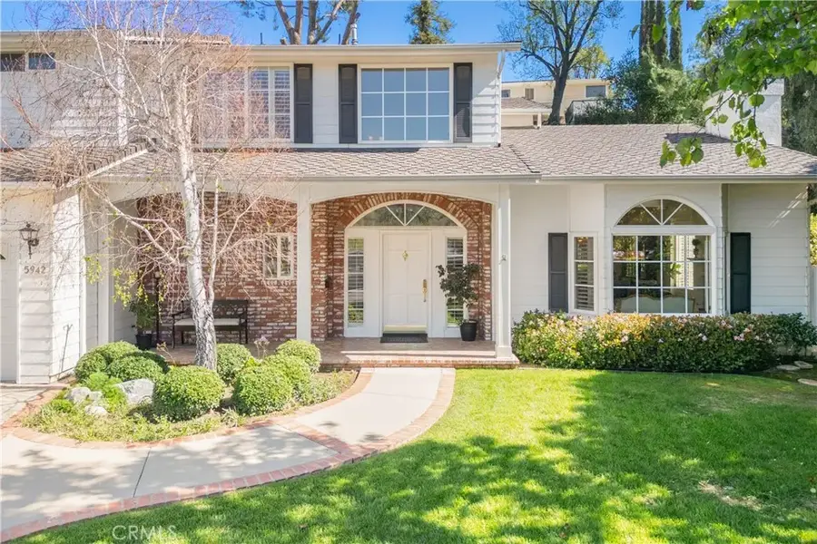 5942 Salamea Avenue, Woodland Hills, CA 91367 - #2