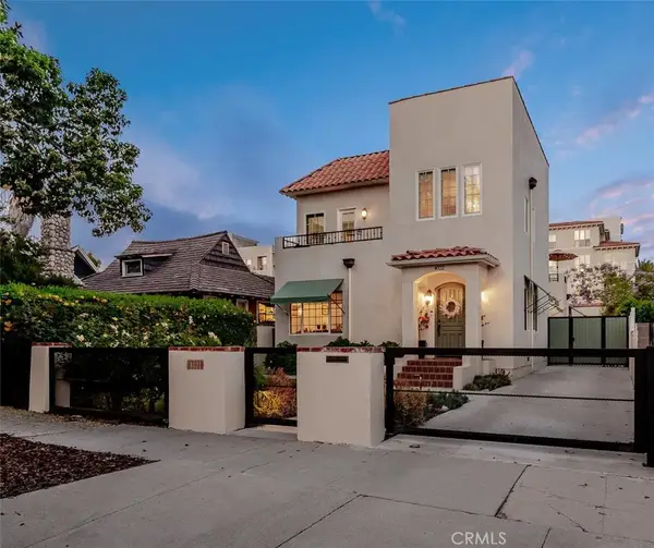 4022 Willowcrest Avenue, Studio City, CA 91604