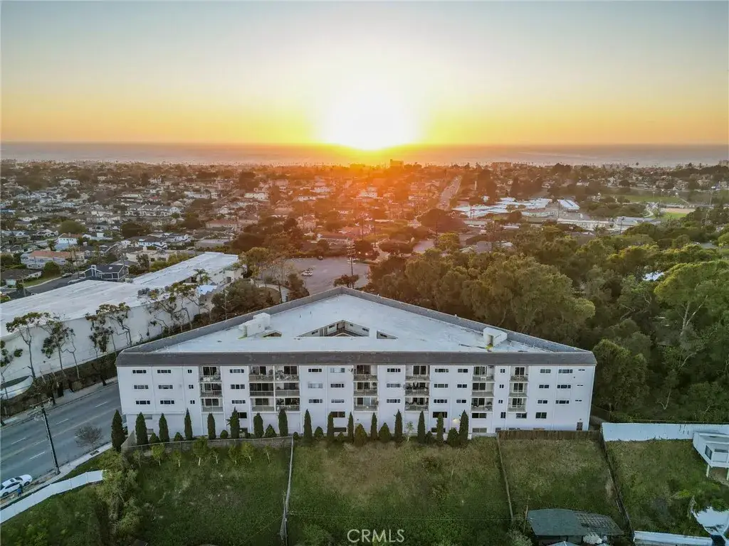 1108 Camino Real #406, Redondo Beach, CA 90277 - #1