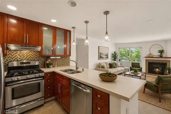 4702 Fulton Avenue #202, Sherman Oaks, CA 91423