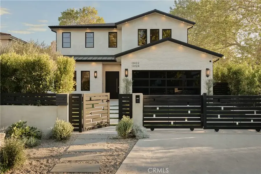 13024 Bloomfield Street, Studio City, CA 91604 - #2