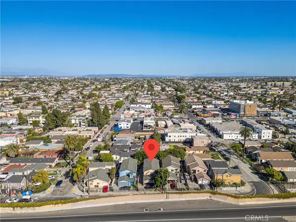 8410 S Grand, Los Angeles, CA 90003