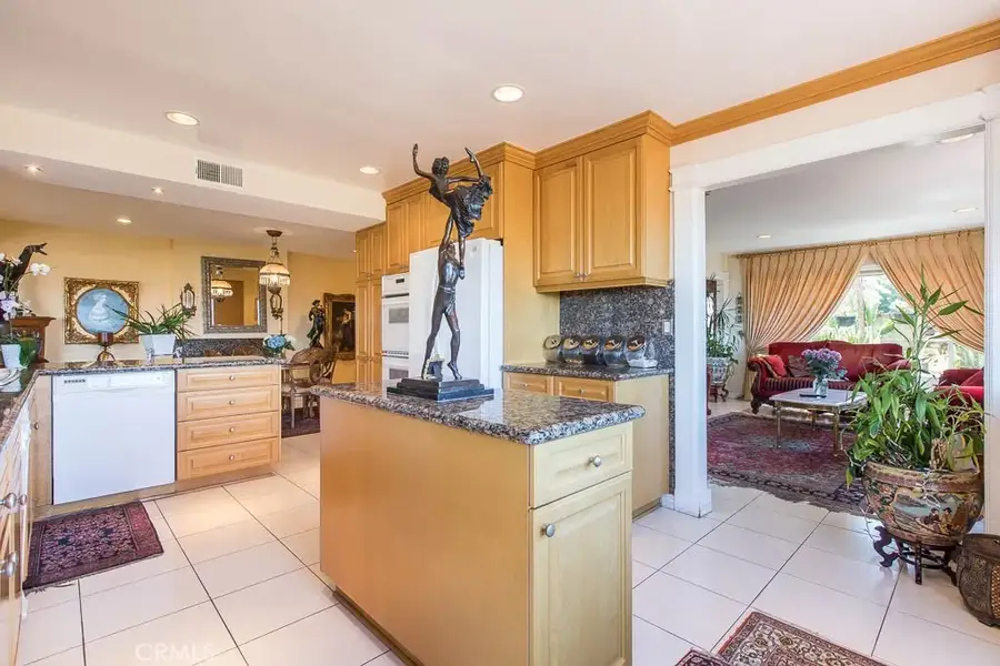 4604 Dunman, Woodland Hills, CA 91364 - #2