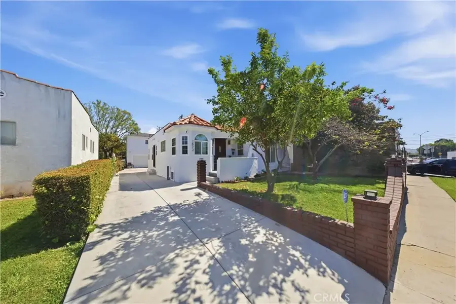 1572 S Ridgeley, Los Angeles, CA 90019 - #2