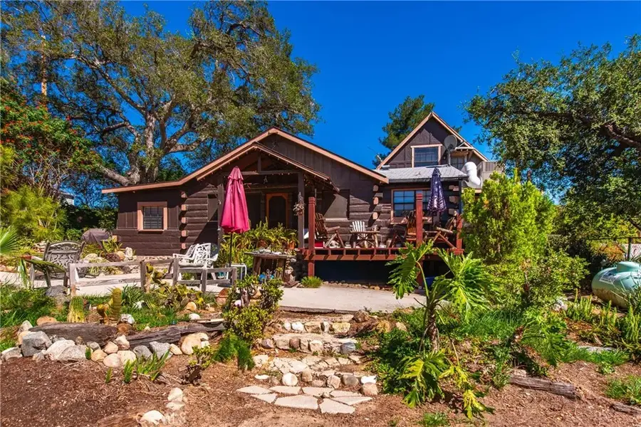 23324 Raymond Street, Chatsworth, CA 91311 - #2