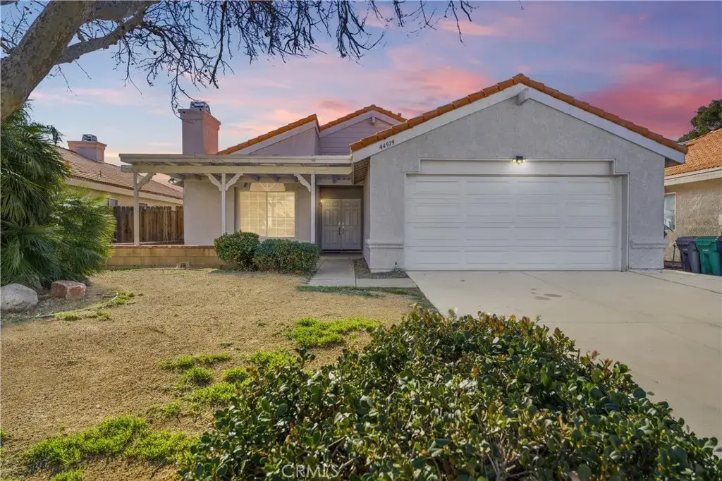 44919 Fenhold, Lancaster, CA 93535 - #1