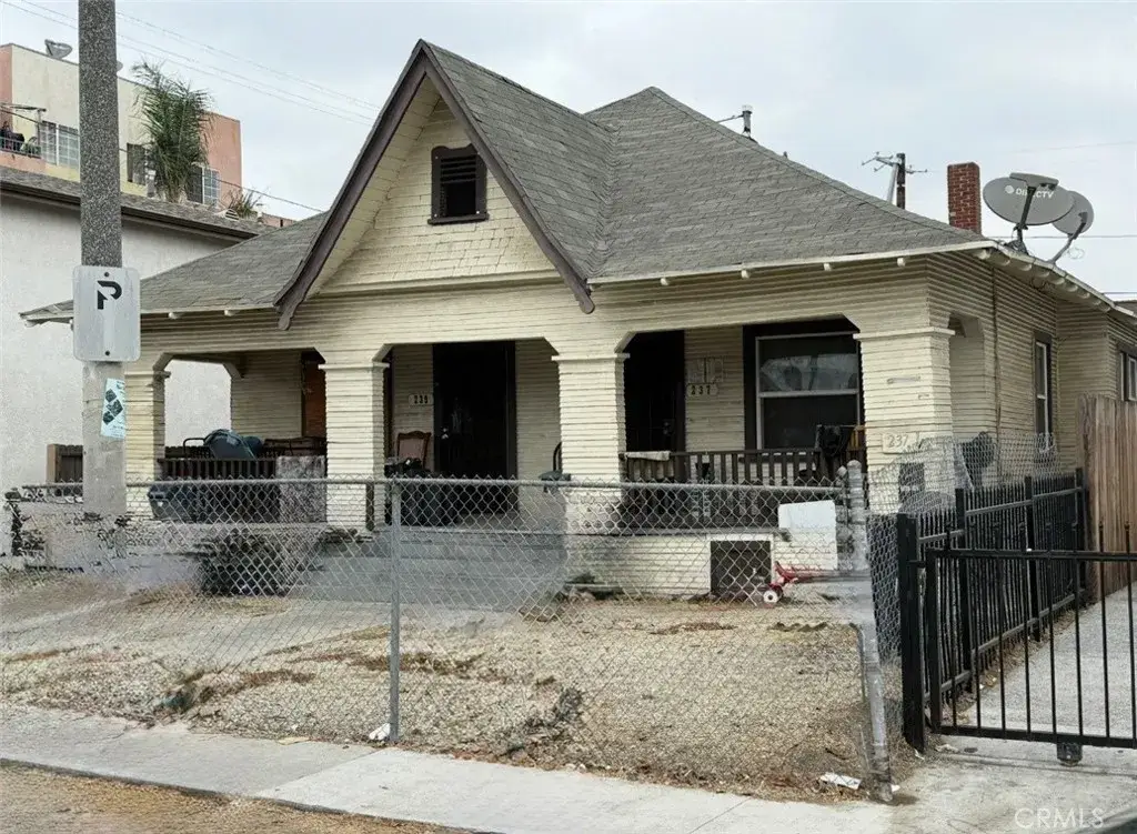 237 W 50th, Los Angeles, CA 90037 - #1