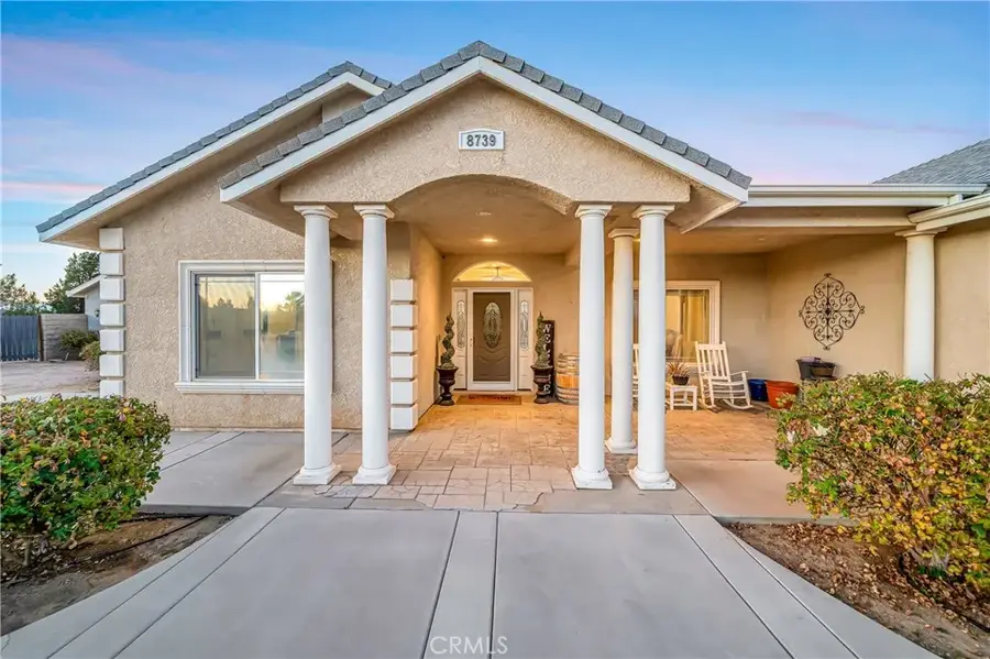 8739 W Avenue C8, Lancaster, CA 93536 - #3