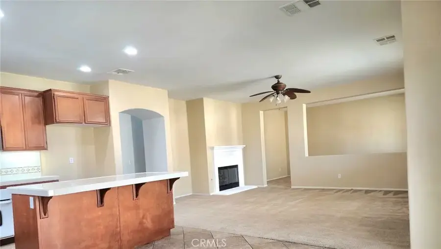 3019 W Newgrove Street, Lancaster, CA 93536 - #2