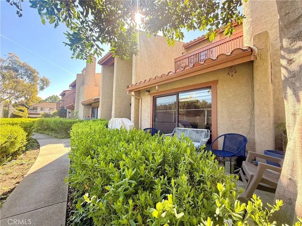560 Rosewood Avenue, Camarillo, CA 93010 - #1