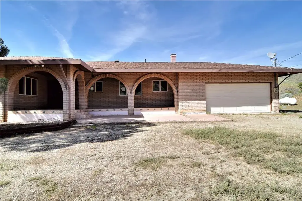 33456 Angeles Forest, Palmdale, CA 93550 - #1