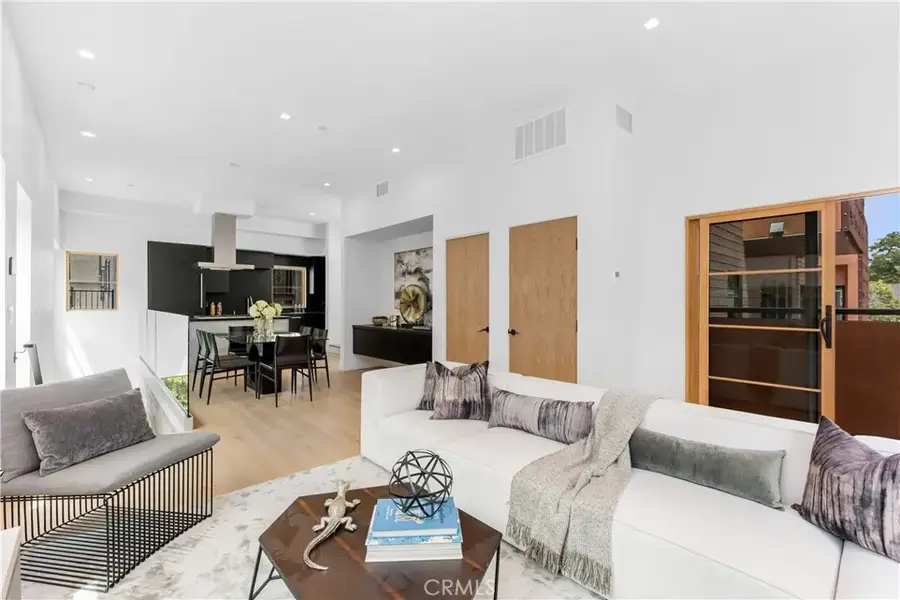 1035 N Vista Street, West Hollywood, CA 90046 - #3