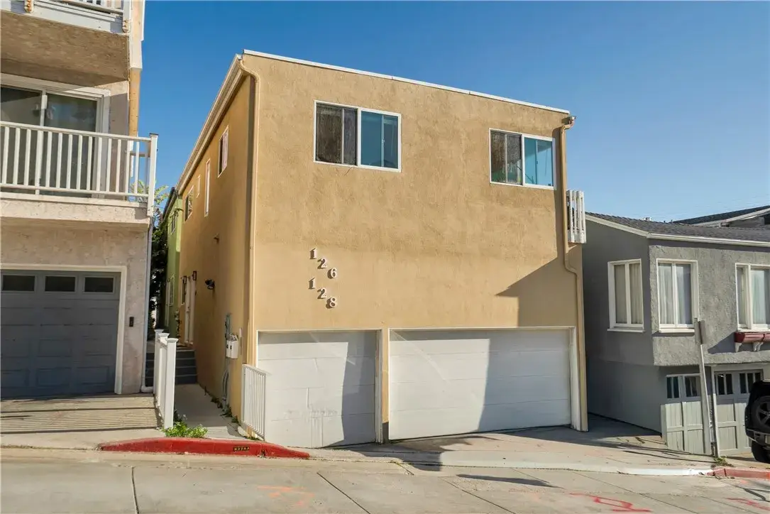 126 43rd, Manhattan Beach, CA 90266 - #1