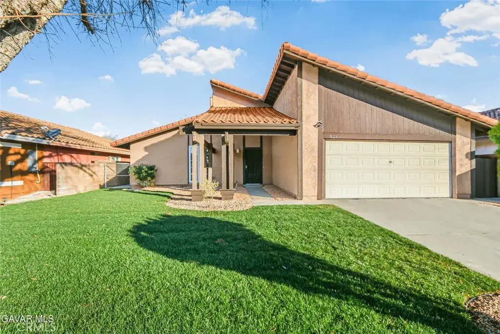 521 W Avenue J14, Lancaster, CA 93534 - #1