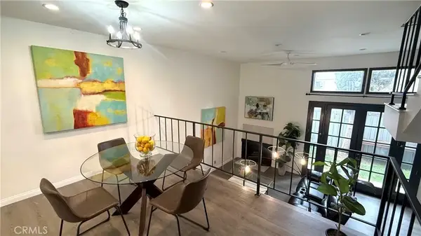 12380 Chandler Boulevard #B, Valley Village, CA 91607