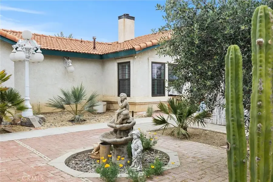 5504 E White Lane, Bakersfield, CA 93307 - #3