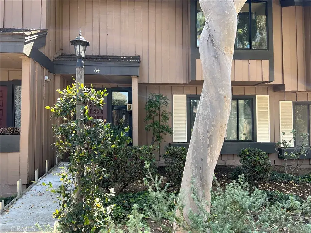 9731 Reseda, Northridge, CA 91324 - #1