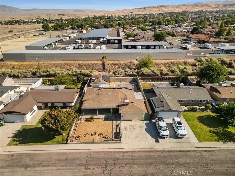 205 Suzanne Lane, Taft, CA 93268 - #2