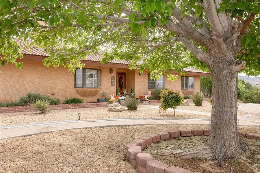 2212 W Avenue O8, Palmdale, CA 93551 - #3