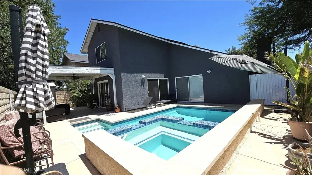 8467 Penfield, Winnetka, CA 91306 - #1