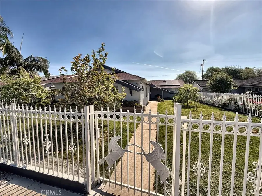 10204 Gerald Avenue, North Hills, CA 91343 - #2