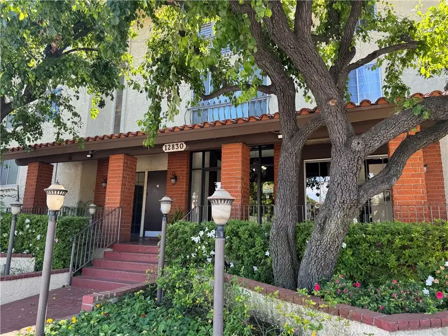 12830 Burbank #307, Valley Village, CA 91607 - #3