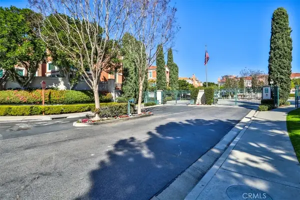 5 Arese Aisle, Irvine, CA 92606