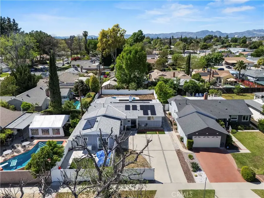 8353 Chimineas, Northridge, CA 91325 - #3