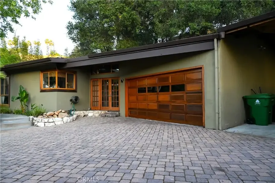 15511 Woodcrest Drive, Sherman Oaks, CA 91403 - #3