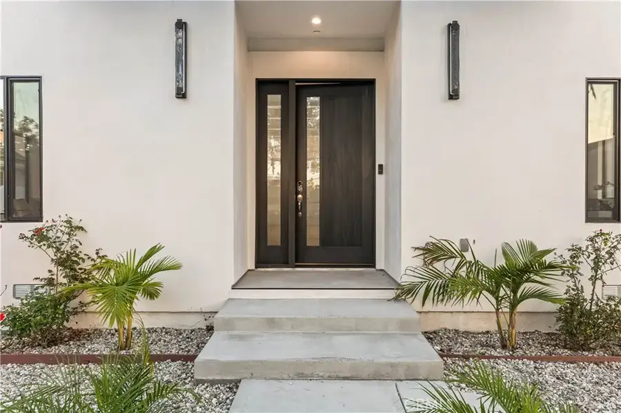 1170 S Lucerne, Los Angeles, CA 90019 - #2