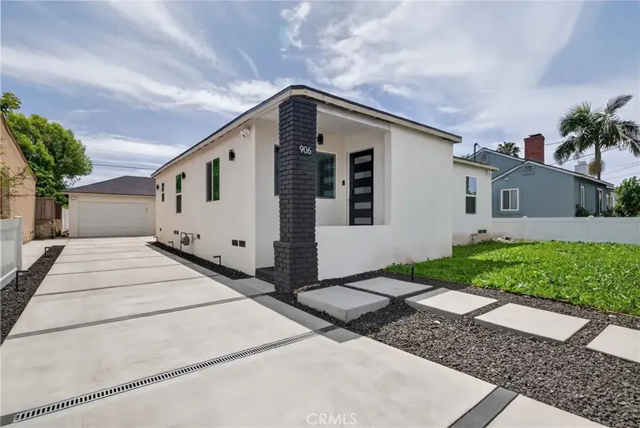 906 W Poplar Street, Compton, CA 90220 - #2