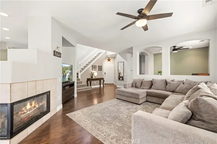 27641 Cordovan Drive, Canyon Country, CA 91351 - #3