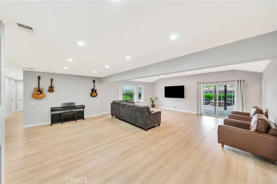 10470 Tulsa Circle, San Buenaventura Ventura, CA 93004 - #3