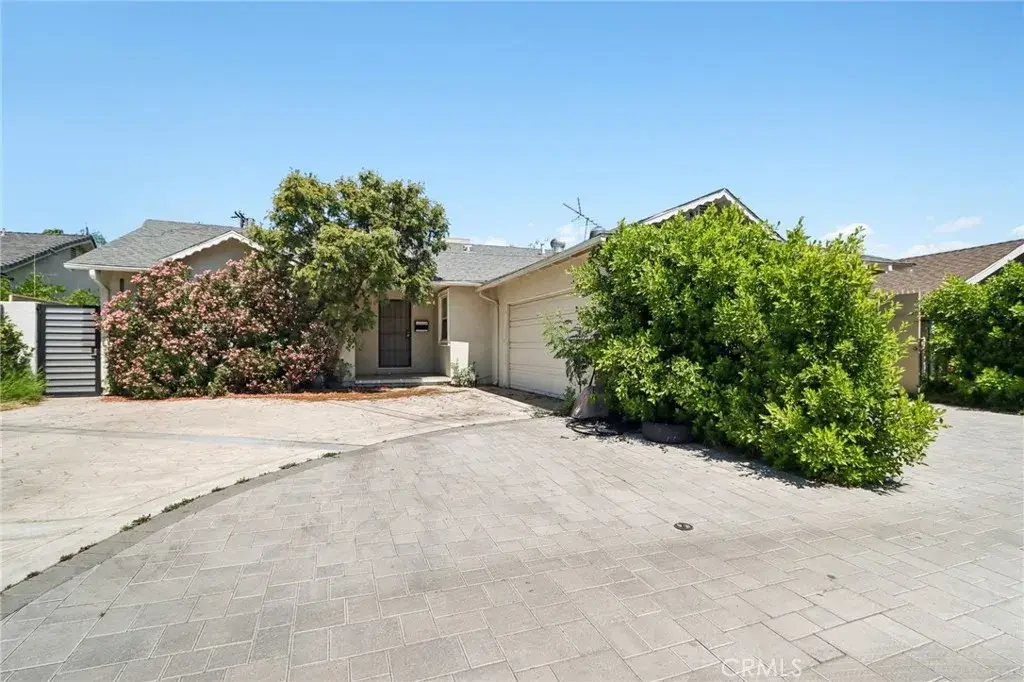 14657 Novice Street, Panorama City, CA 91402 - #1