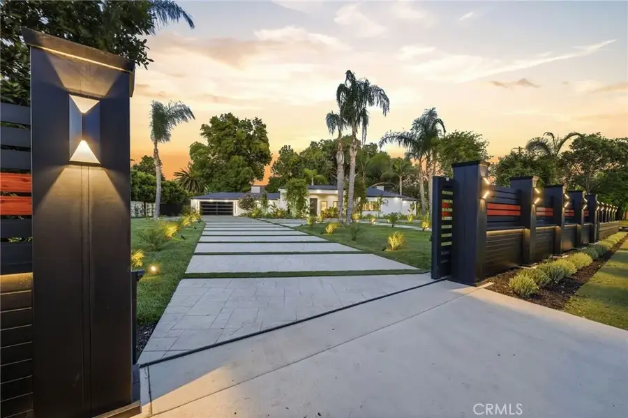 8400 White Oak, Northridge, CA 91325 - #2