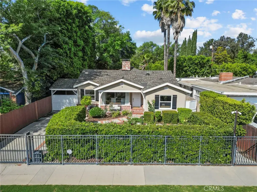 5035 Greenbush, Sherman Oaks, CA 91423 - #1