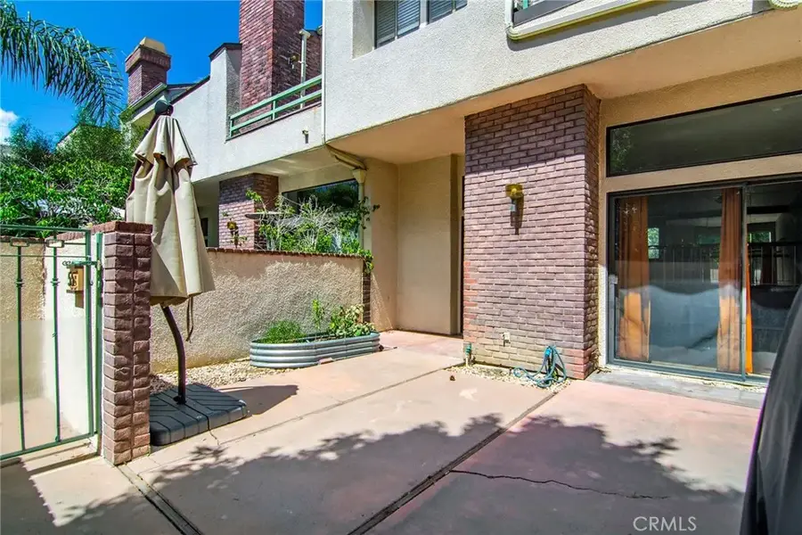 18739 Hatteras Street #55, Tarzana, CA 91356 - #3