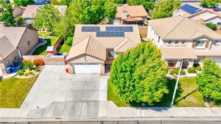 2037 W Avenue H6, Lancaster, CA 93536 - #3