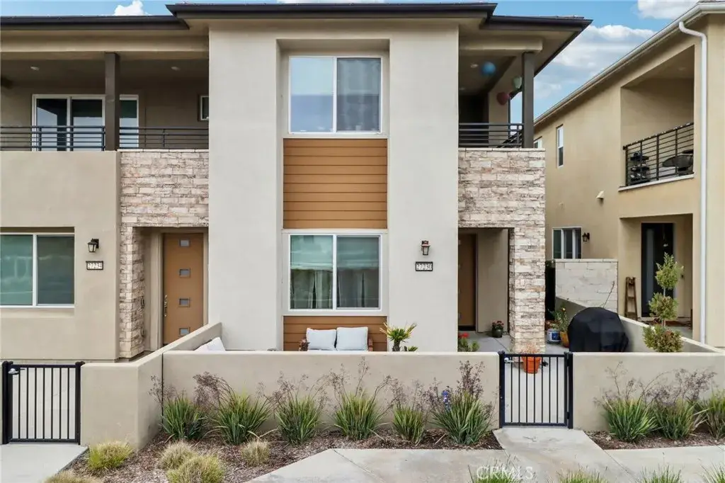 27230 Red Willow Court, Valencia, CA 91381 - #1
