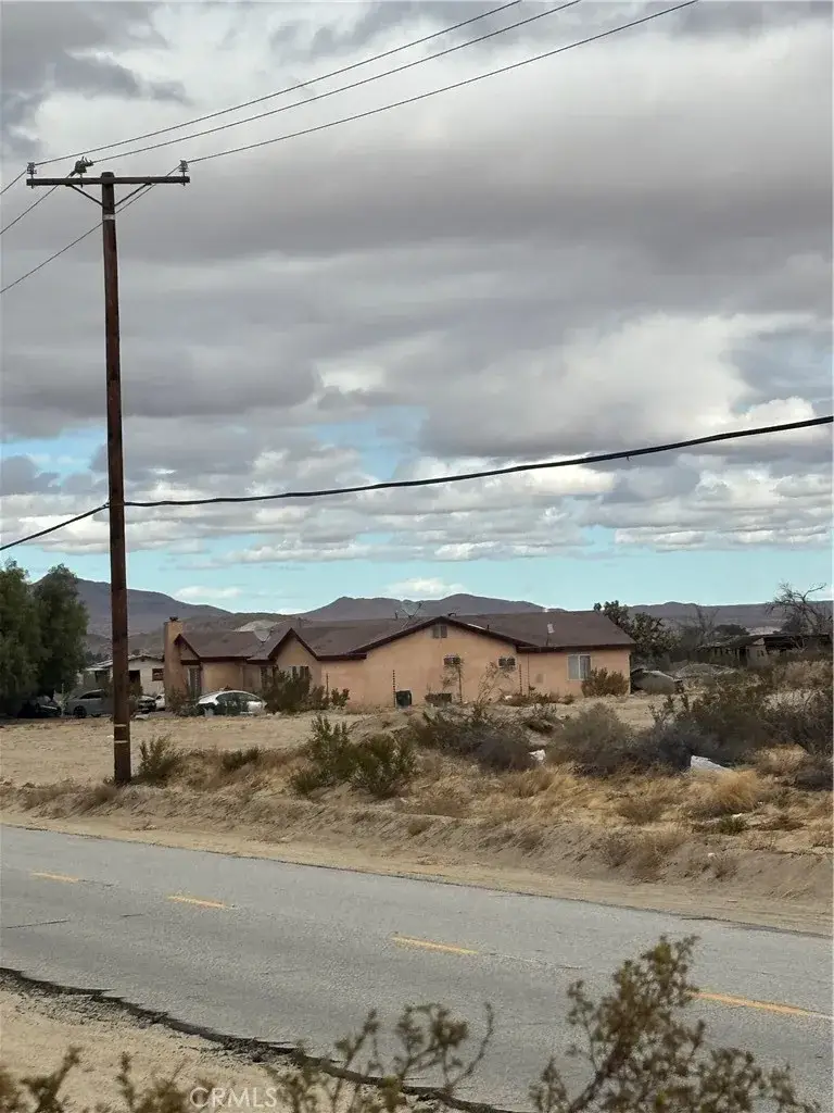 165 E Avenue S8, Palmdale, CA 93591 - #1