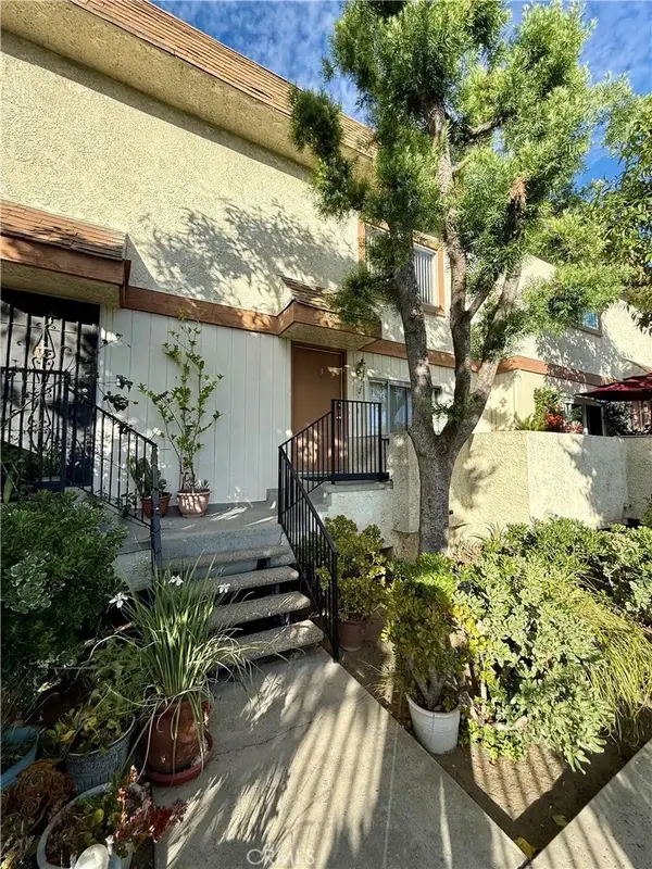 13080 Dronfield #3, Sylmar, CA 91342