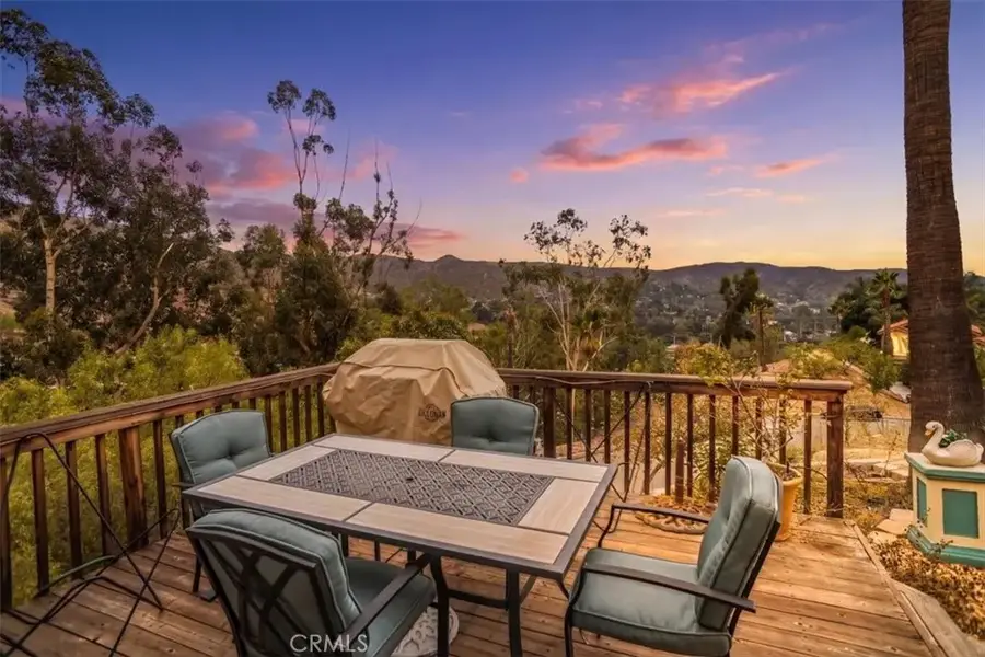 9730 Mustang Way, Sunland, CA 91040 - #2