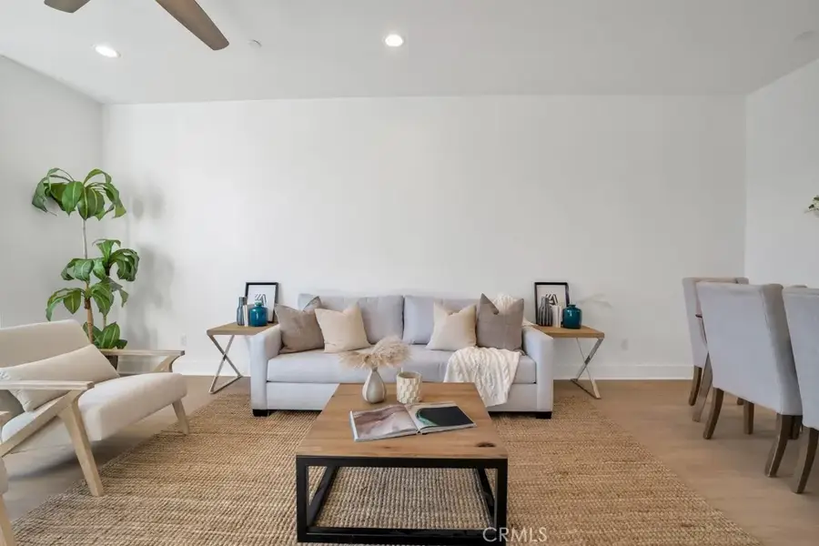 10832 W Riverton Court, Toluca Lake, CA 91602 - #3