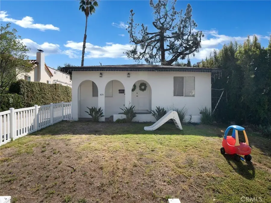 1428 N Hill Ave, Pasadena, CA 91104 - #2