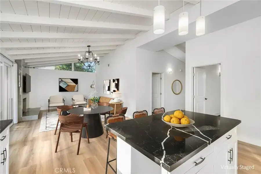 8341 Delco Avenue, Winnetka, CA 91306 - #3