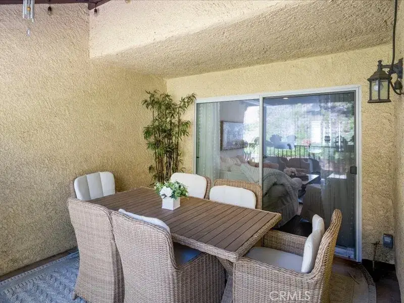9735 Via Roma, Burbank, CA 91504 - #3