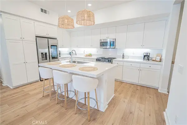 27212 Diamond Peak Lane #203, Valencia, CA 91381