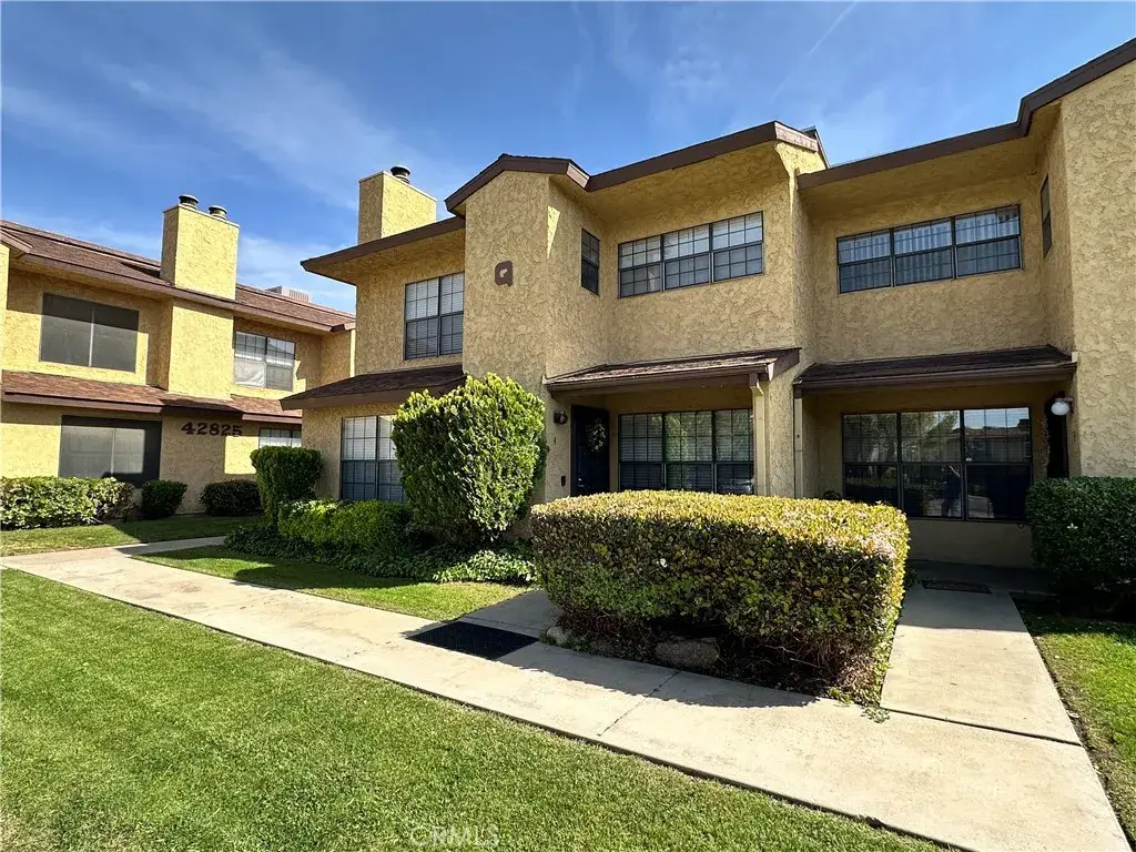 1537 W Avenue L #4, Lancaster, CA 93534 - #1